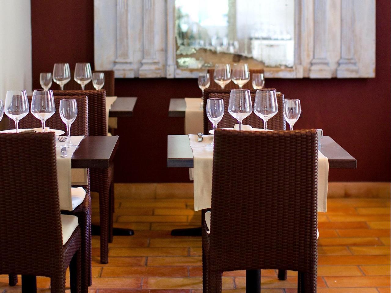 Hotel Carcarille Restaurant Le C 戈尔德 外观 照片